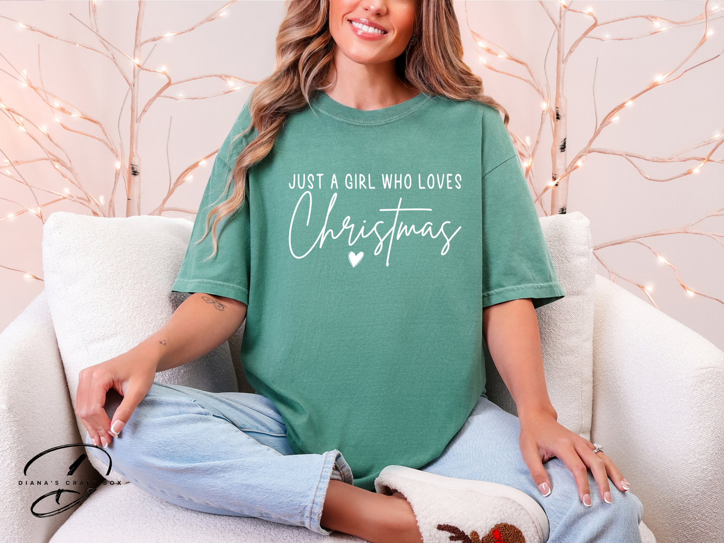 Just a girl who loves Christmas T-shirt