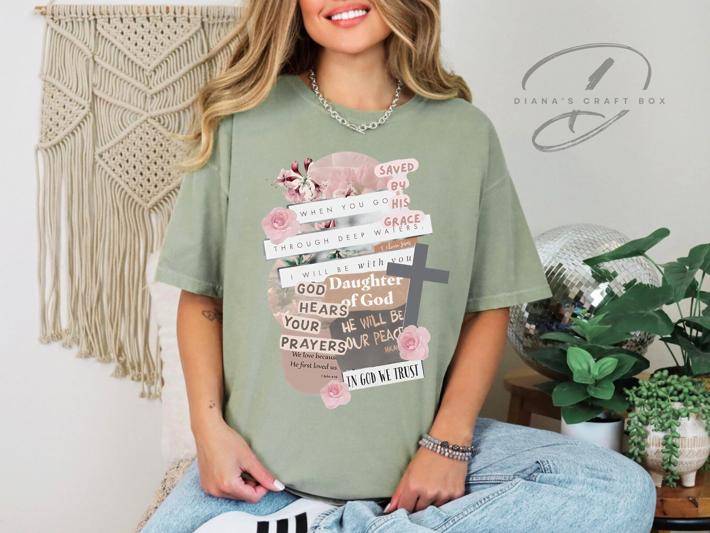 Saved by his Grace T-shirt