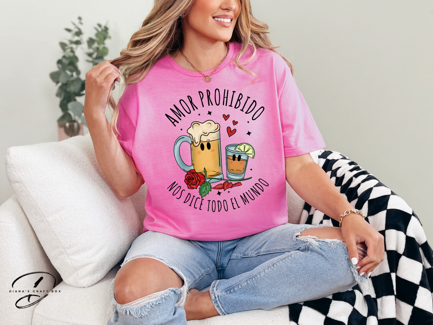 Amor prohibido los dice todo el mundo T-shirt