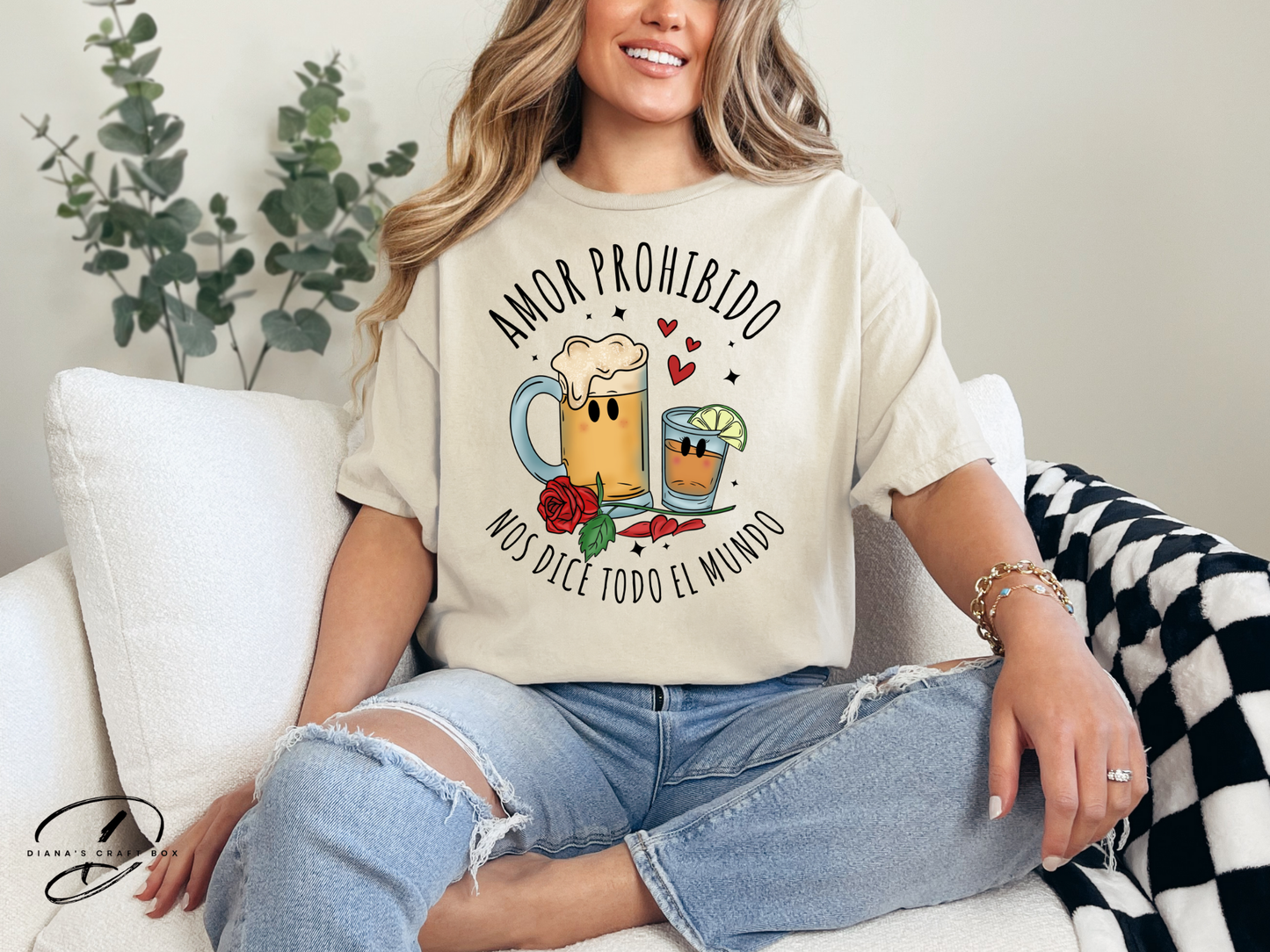 Amor prohibido los dice todo el mundo T-shirt