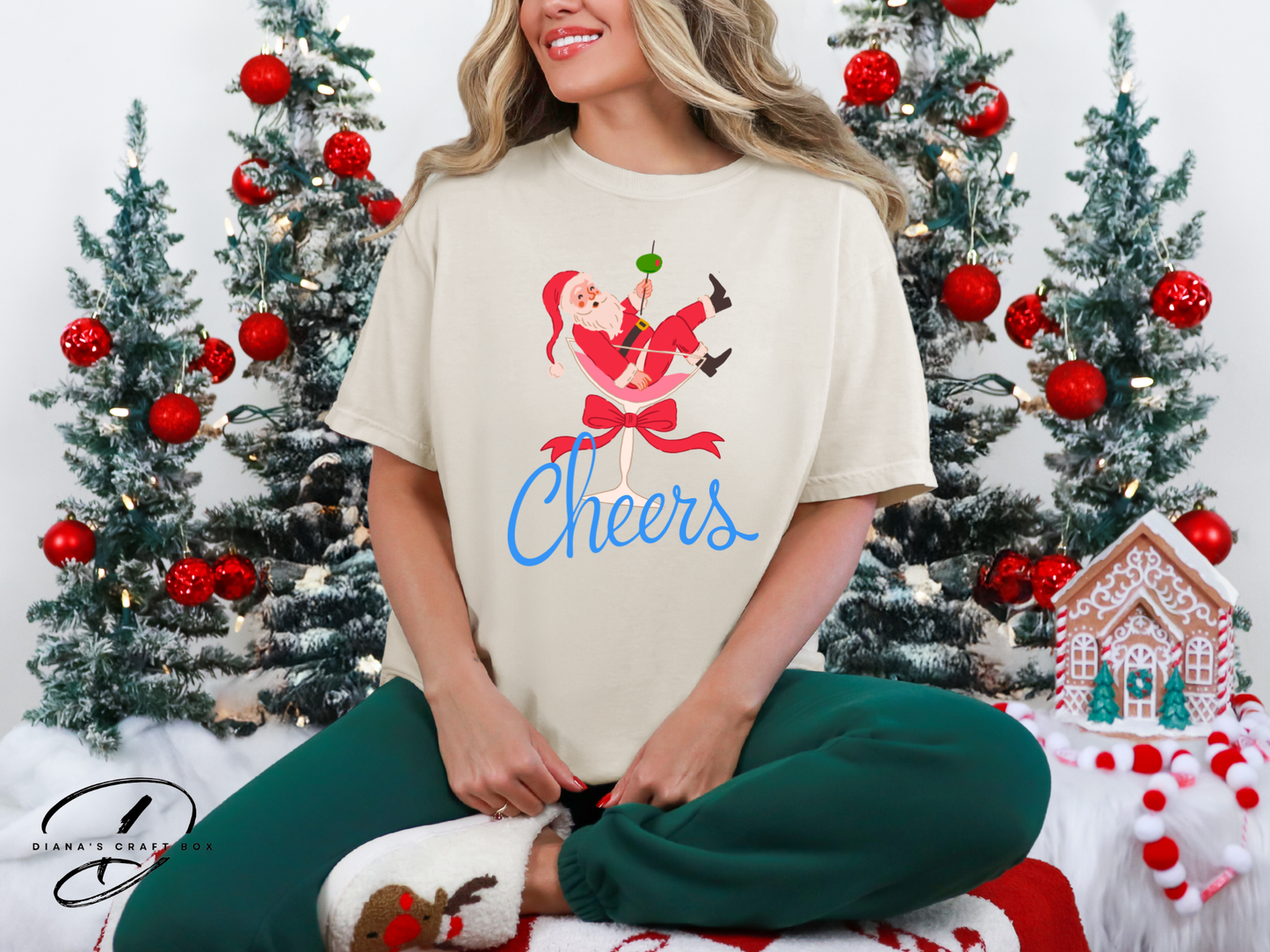Santa Cheers T-shirt