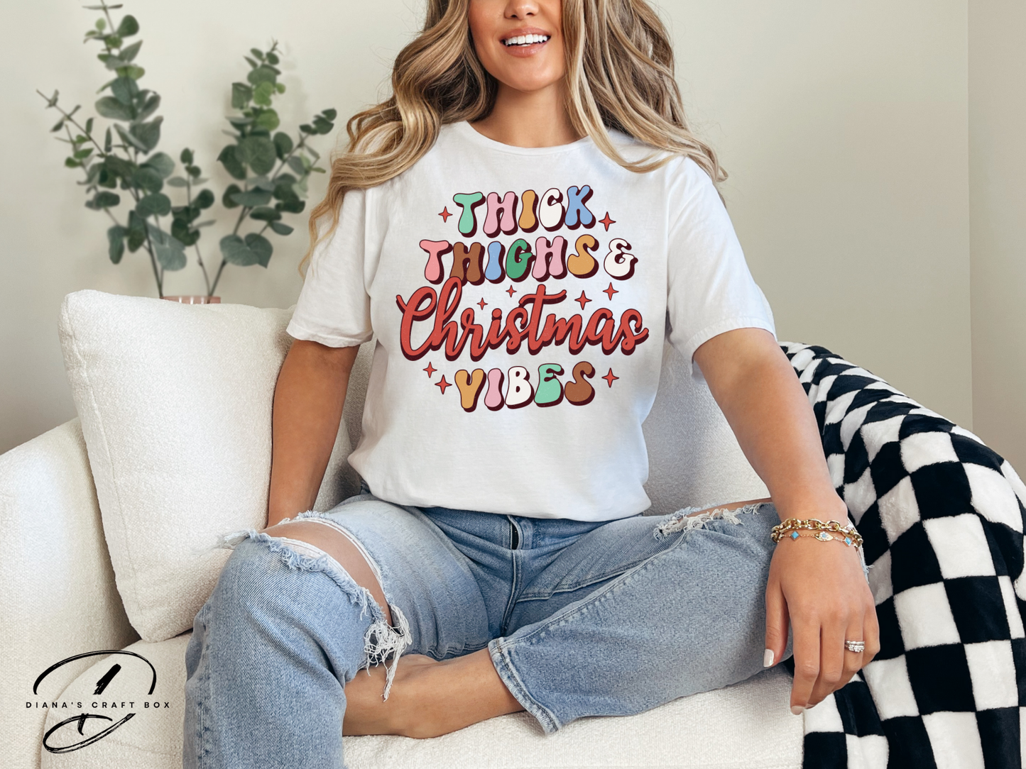 Thick thighs and Christmas vibes T-shirt