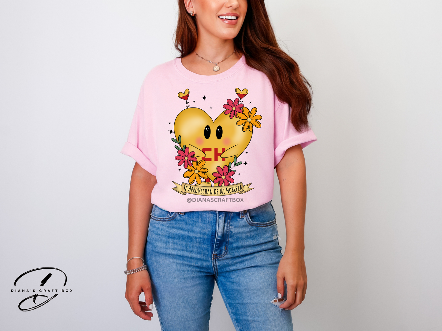 Se aprovechan de mi nobleza t-shirt