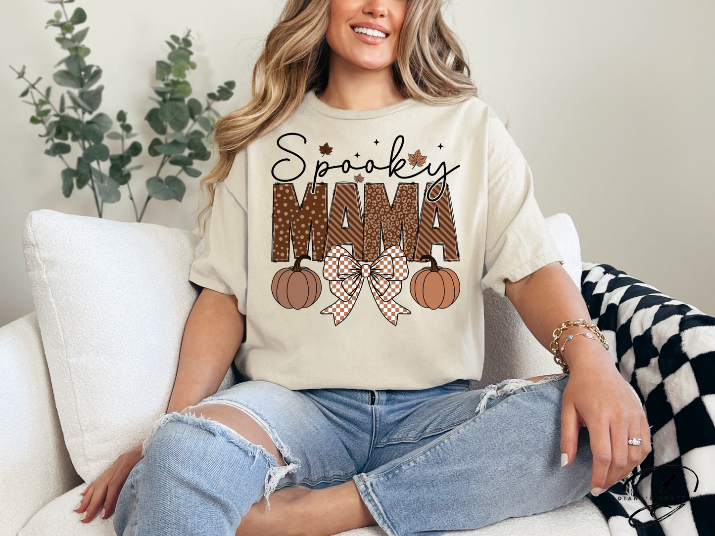 Spooky Mama Brown Retro T-shirt