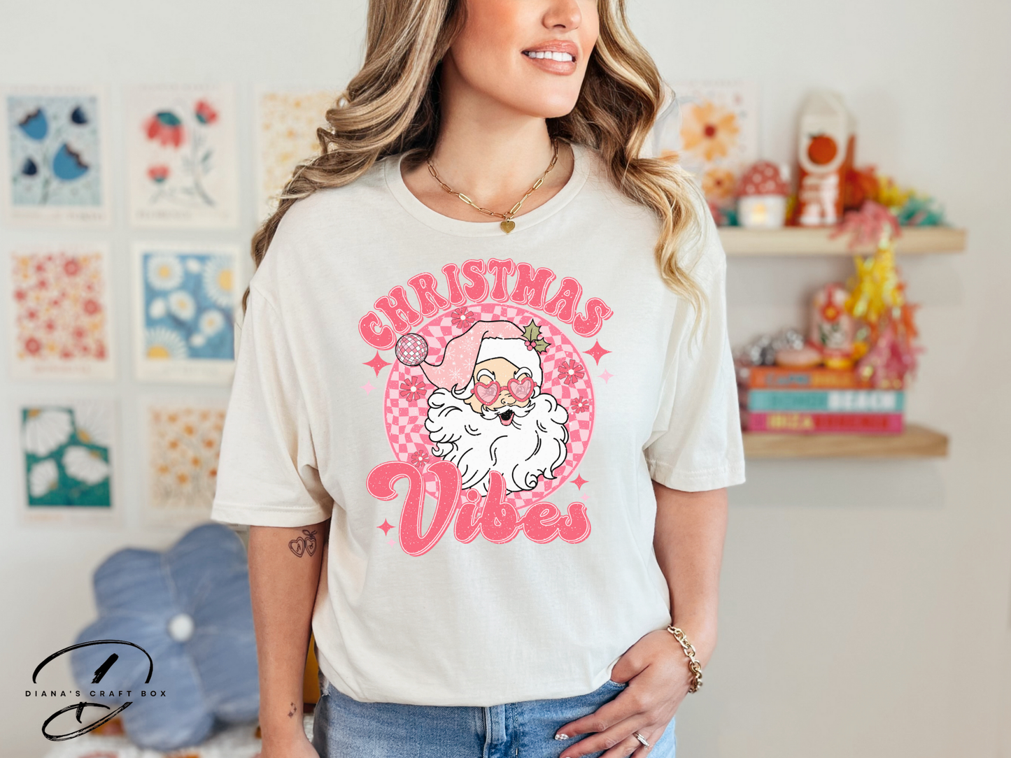 Pink Retro Christmas Vibes T-shirt