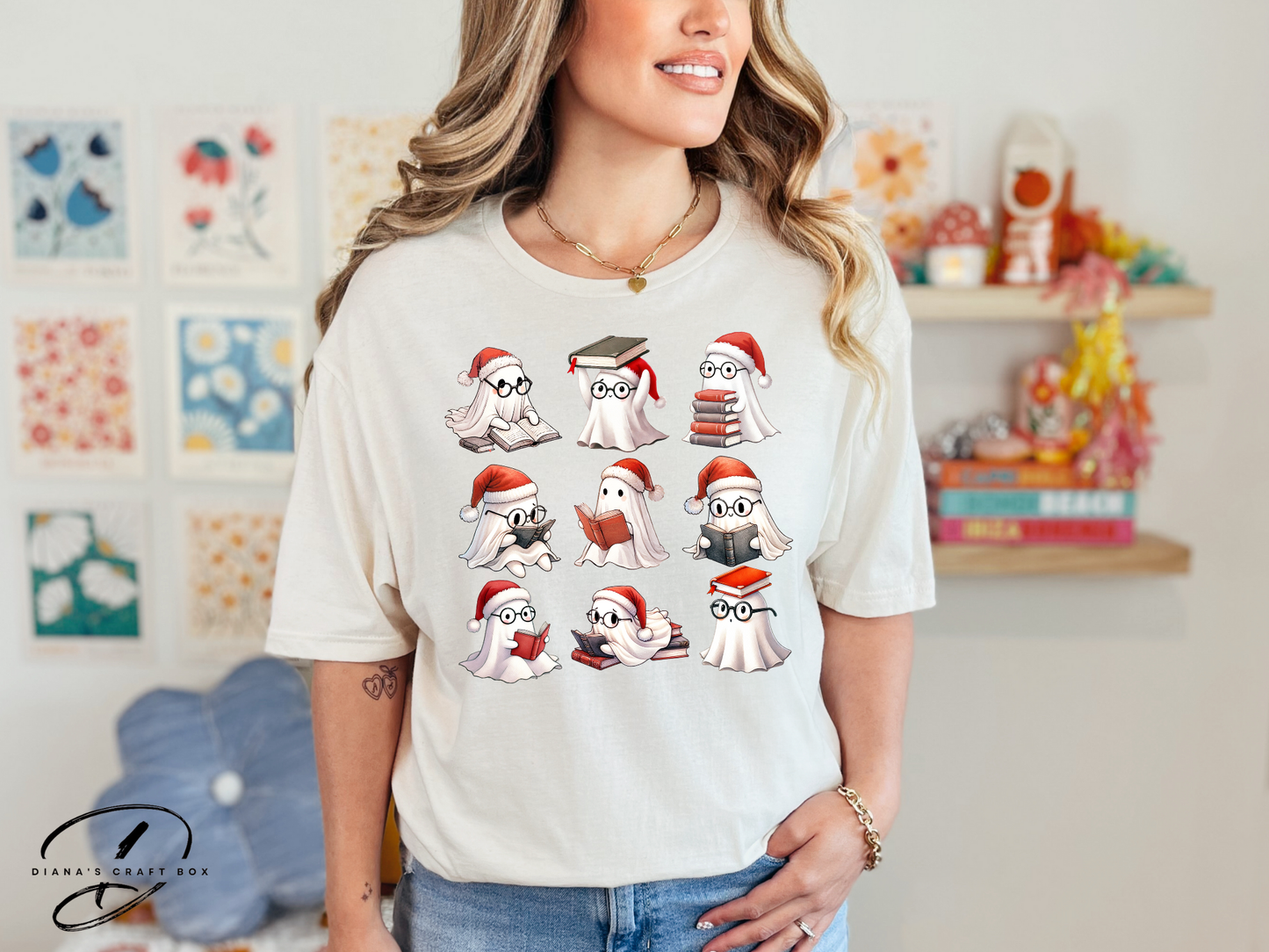 Christmas Ghost reading T-shirt