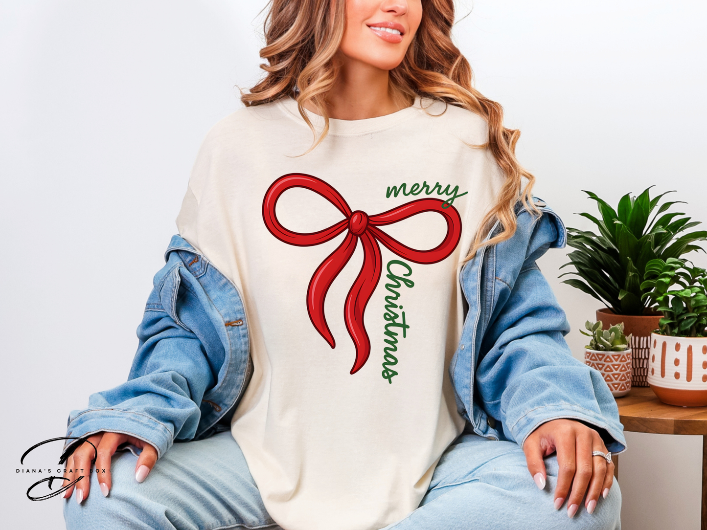 Merry Christmas bow (green font) T-shirt