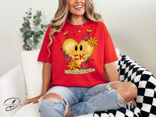 Se aprovechan de mi nobleza T-shirt